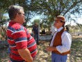 /album/reuni%c3%a3o-insa-29-05-20132/a16-gilvan-mendon%c3%a7a-%28pmdb%29-conversa-sobre-produtos-culturais-do-nordeste-com-o-professor-daniel-duarte-jpg/